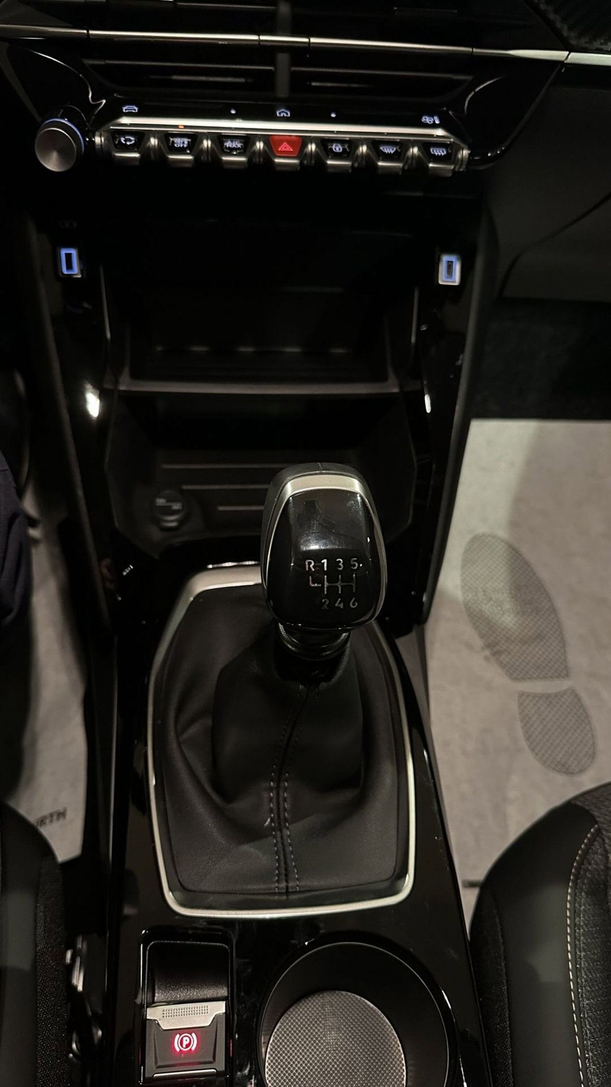 Peugeot 208 PureTech 100 Stop&Start EAT8 5 porte Allure Navi Pack (9)