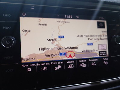 Volkswagen T-Roc 1.0 tsi Style 115cv (16)