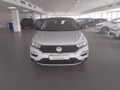 Volkswagen T-Roc 1.0 tsi Style 115cv (2)