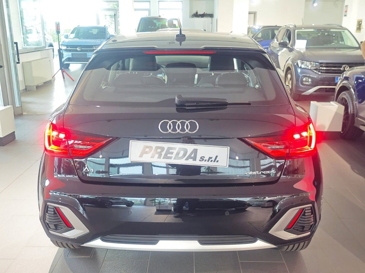 Audi A1 allstreet 30 1.0 tfsi Business 116cv s tronic (5)