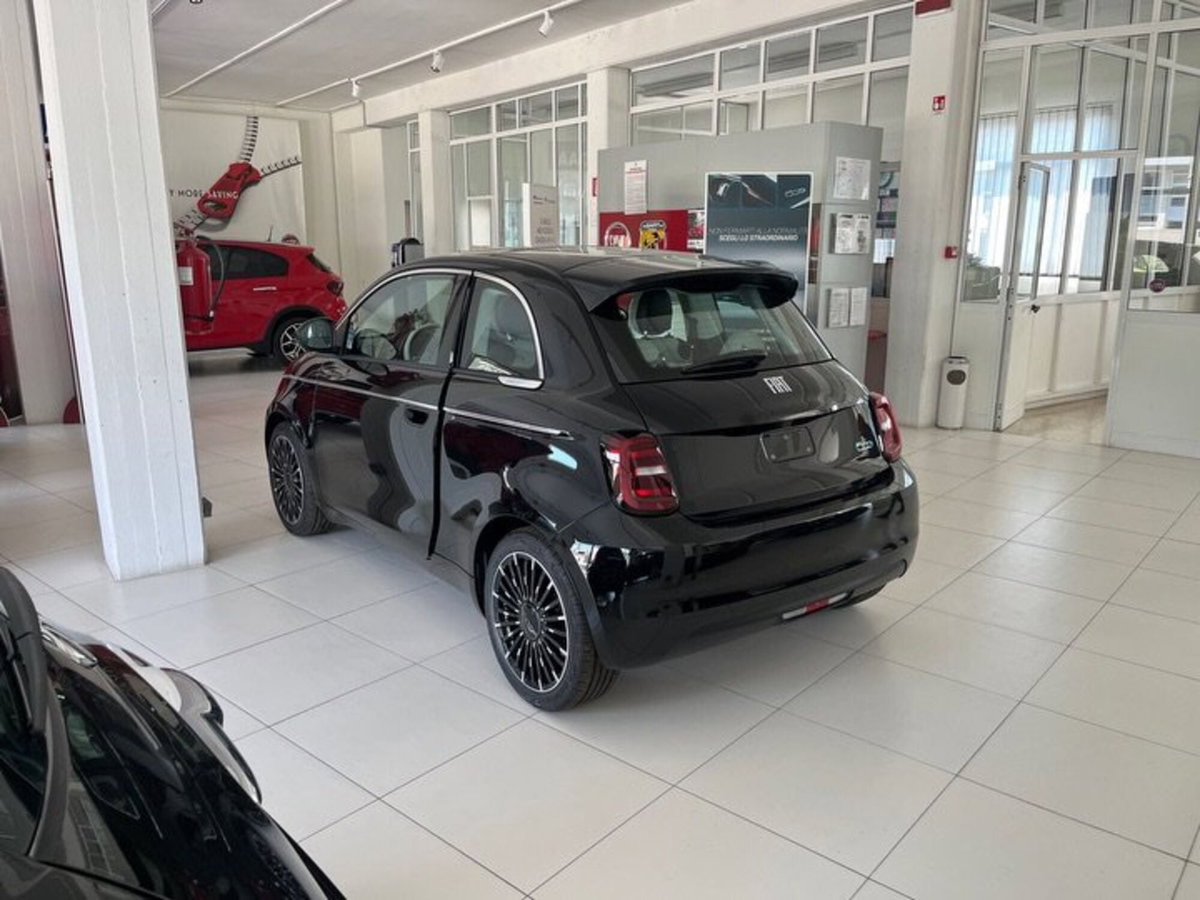 Fiat 500 Cabrio La Prima by Bocelli Cabrio 42 kWh (5)