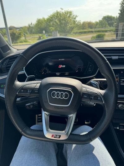 Audi RS Q3 Sportback 2.5 quattro s-tronic (8)