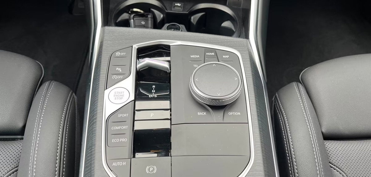 BMW Serie 3 Touring 318i  MSport Pro auto (13)