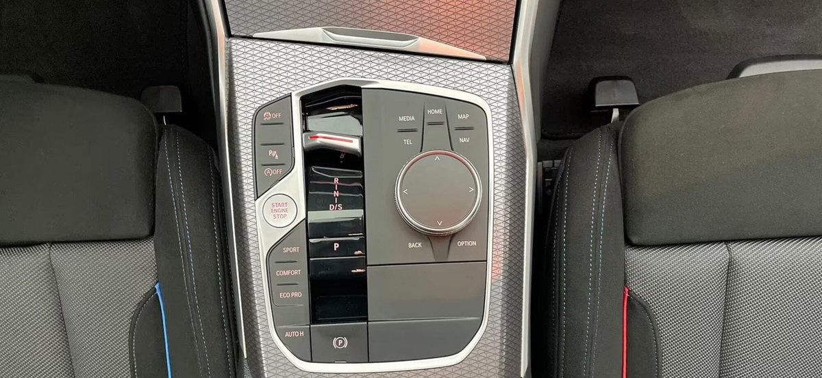 BMW Serie 3 Touring 318i  MSport Pro auto (12)