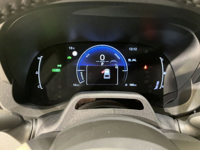 Toyota Yaris Cross Trend fwd 130cv e-cvt (18)