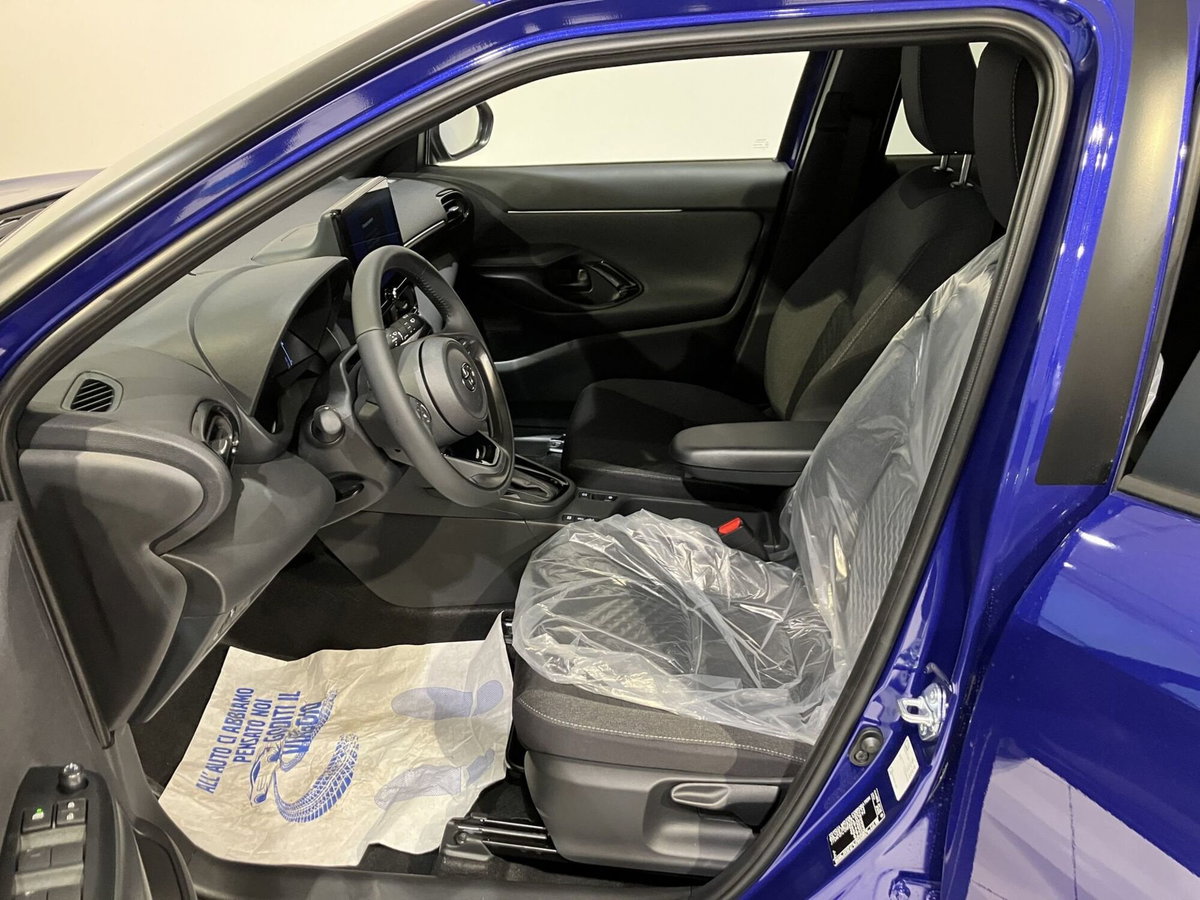 Toyota Yaris Cross Trend fwd 130cv e-cvt (9)