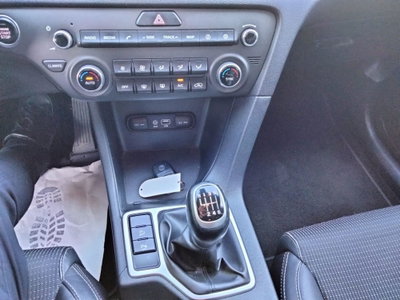 Kia Sportage 1.7 CRDI 2WD Style (12)
