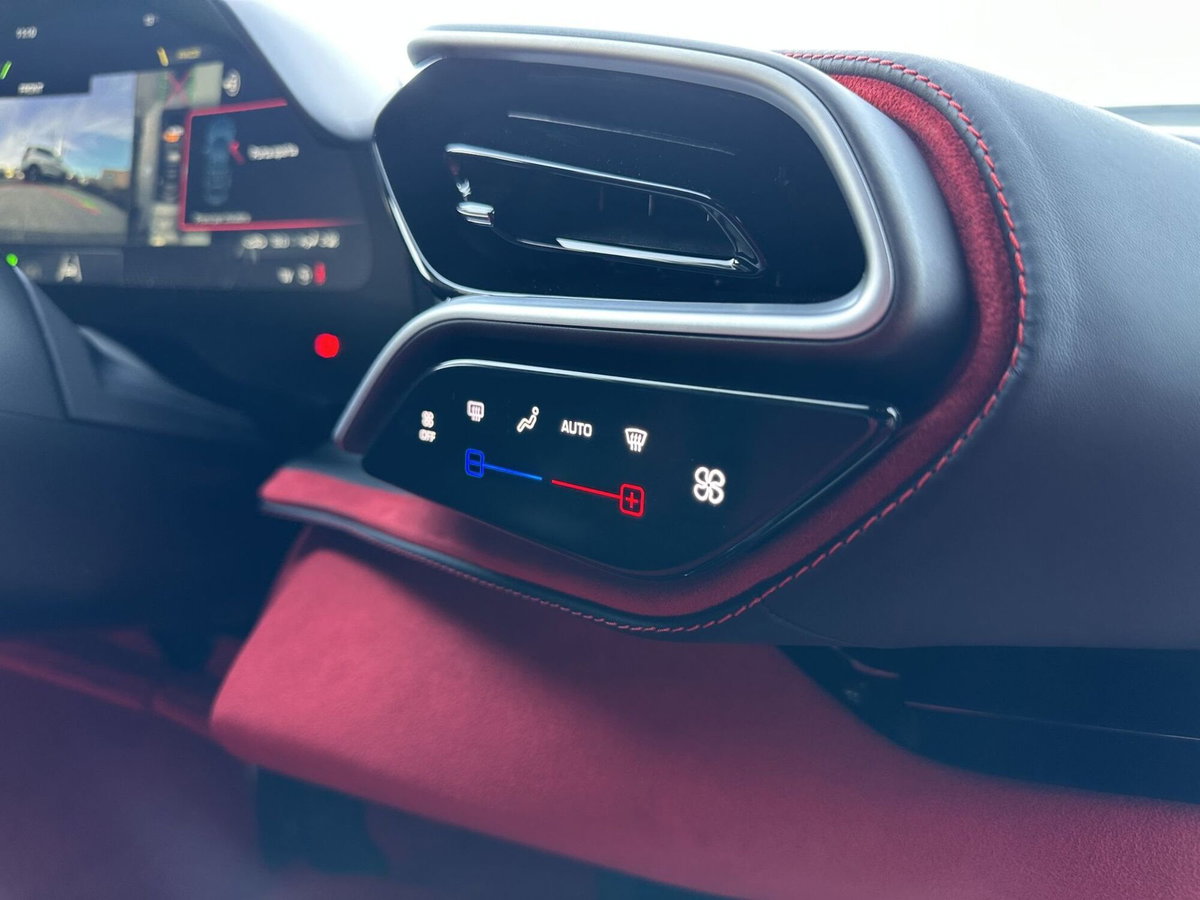 Ferrari 296 Spider 3.0 GTS (19)