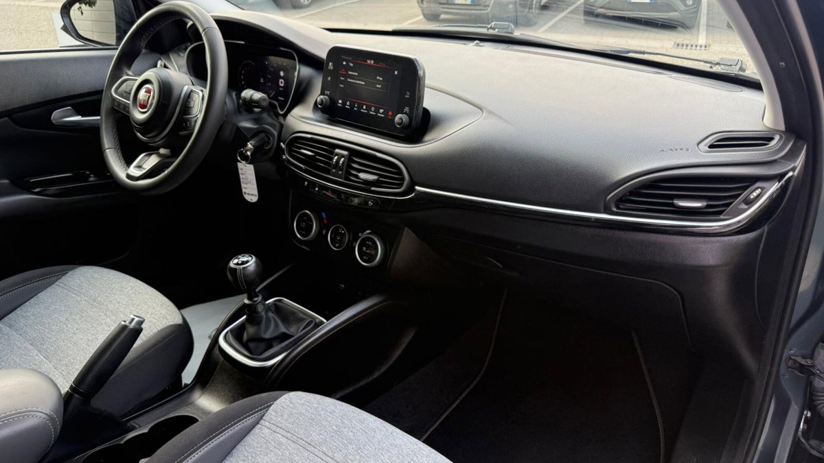 Fiat Tipo Tipo 5p 1.6 mjt Cross s&s 130cv (14)