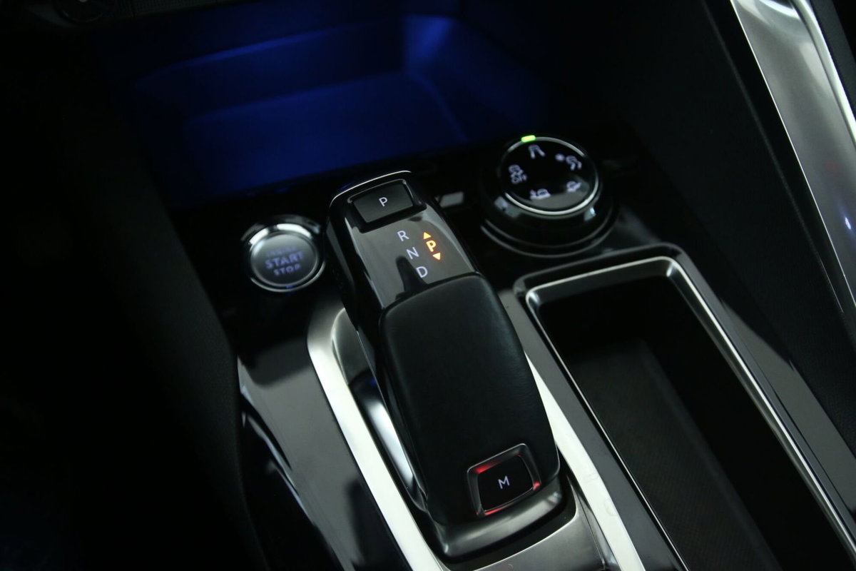 Peugeot 3008 BlueHDi 130 S&S EAT8 Allure Pack (15)