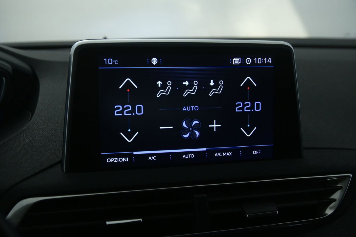Peugeot 3008 BlueHDi 130 S&S EAT8 Allure Pack (18)
