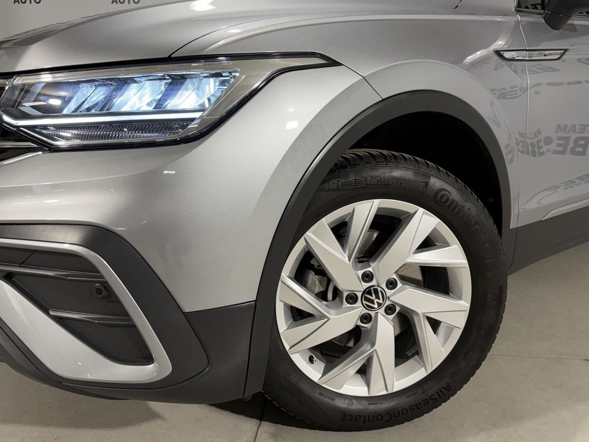Volkswagen Tiguan Allspace 1.5 tsi Life dsg (18)
