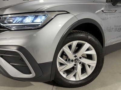 Volkswagen Tiguan Allspace 1.5 tsi Life dsg (18)