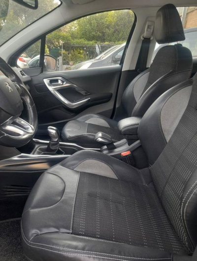 Peugeot 2008 e-HDi 92 CV Stop&Start Active (9)