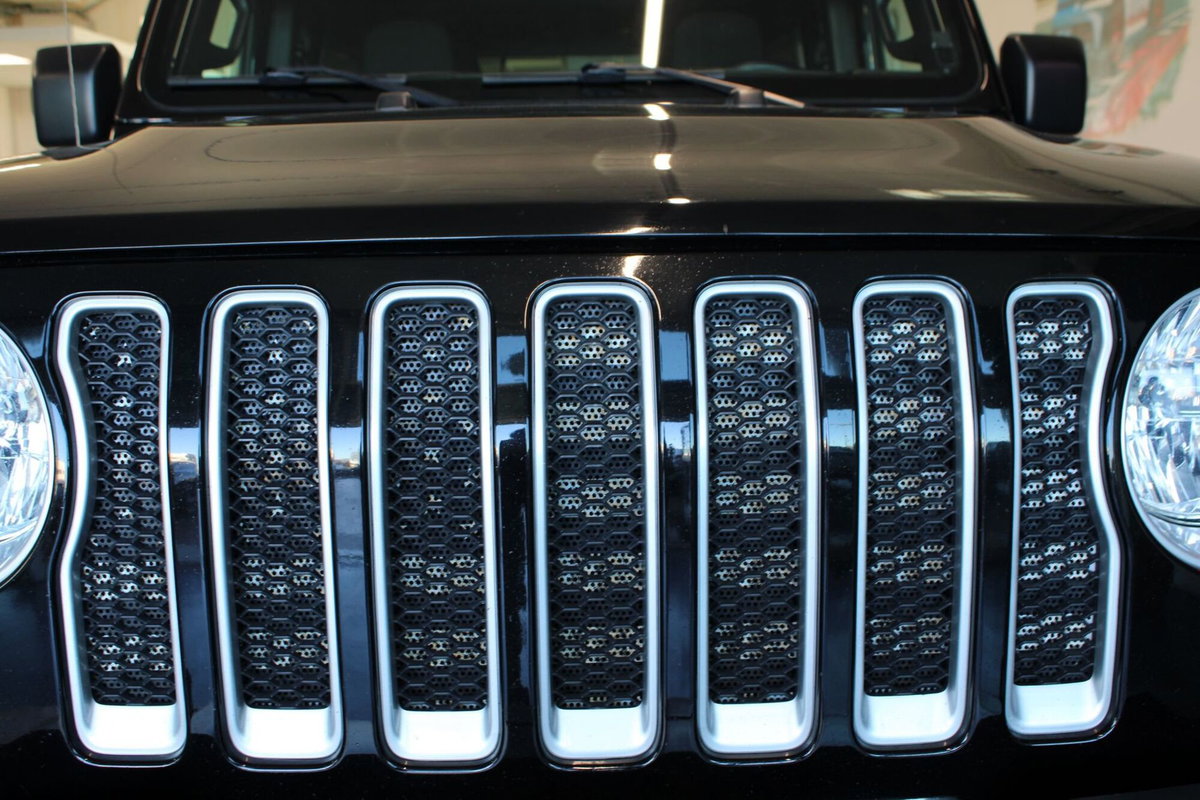 Jeep Wrangler Unlimited 2.0 Turbo Sahara (6)