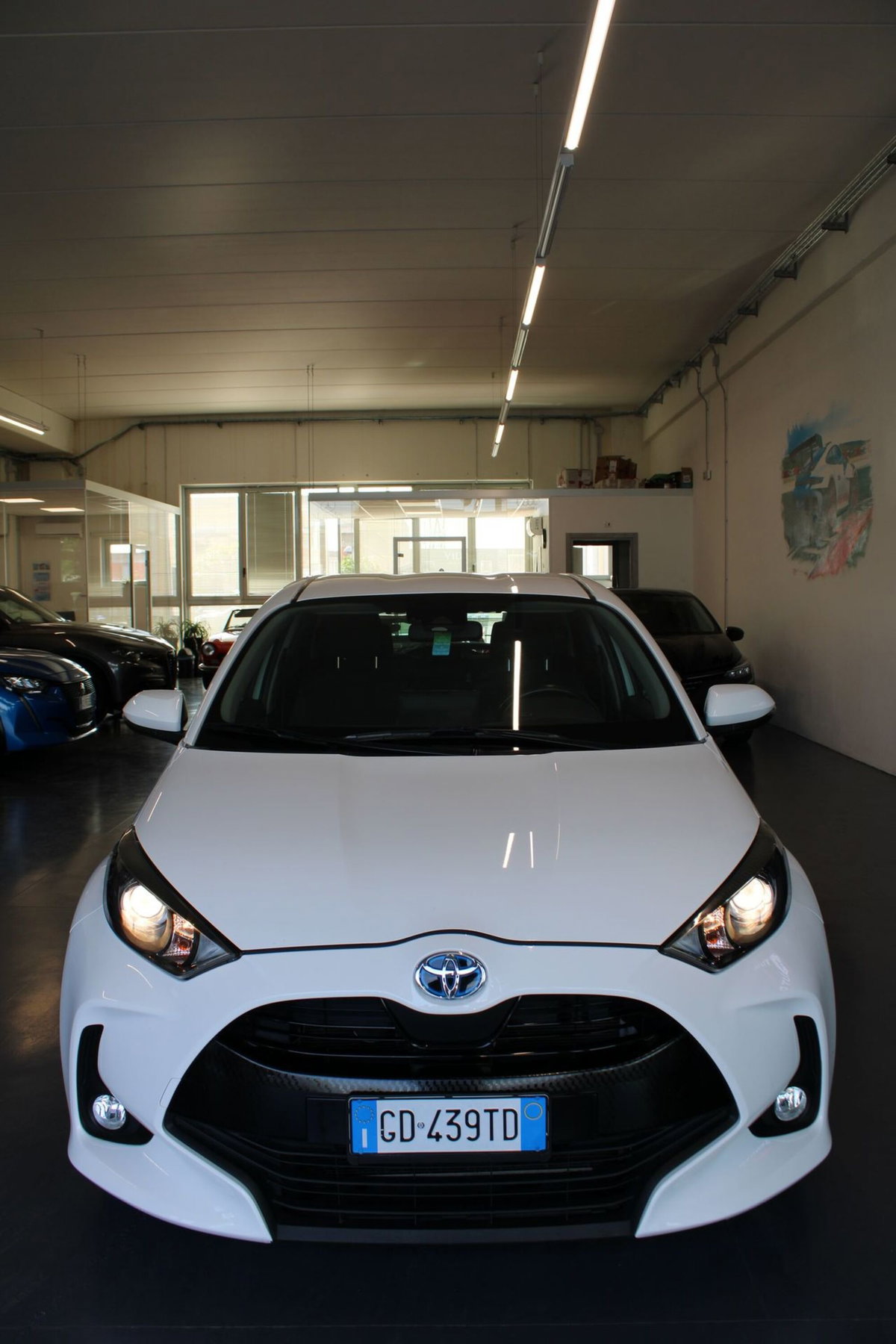 Toyota Yaris 1.5 Hybrid 5 porte Trend (2)