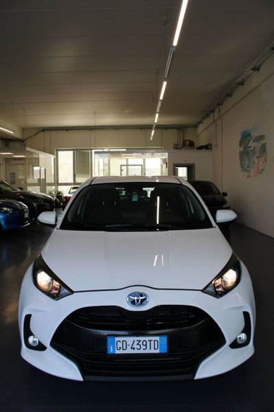 Toyota Yaris 1.5 Hybrid 5 porte Trend (2)