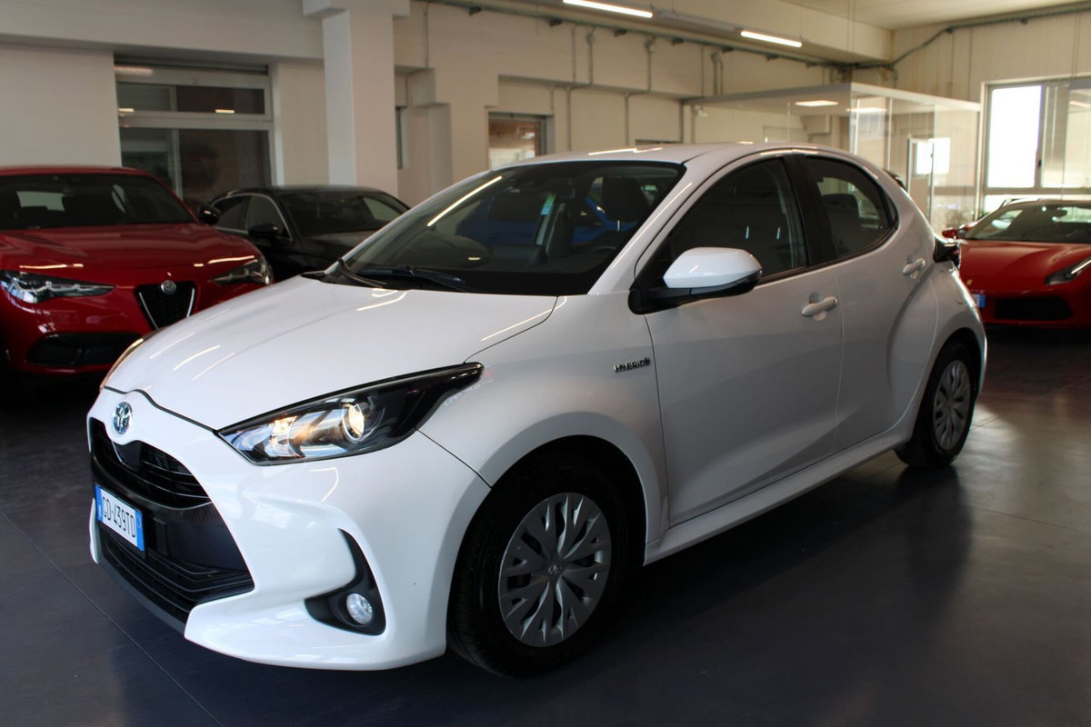 Toyota Yaris 1.5 Hybrid 5 porte Trend (3)