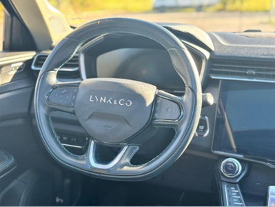 Lynk & Co 01 01 1.5 td phev (10)