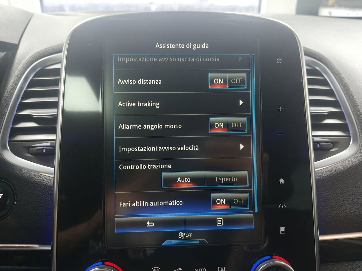 Renault Espace dCi 160CV EDC Energy Initiale Paris 4Control (15)