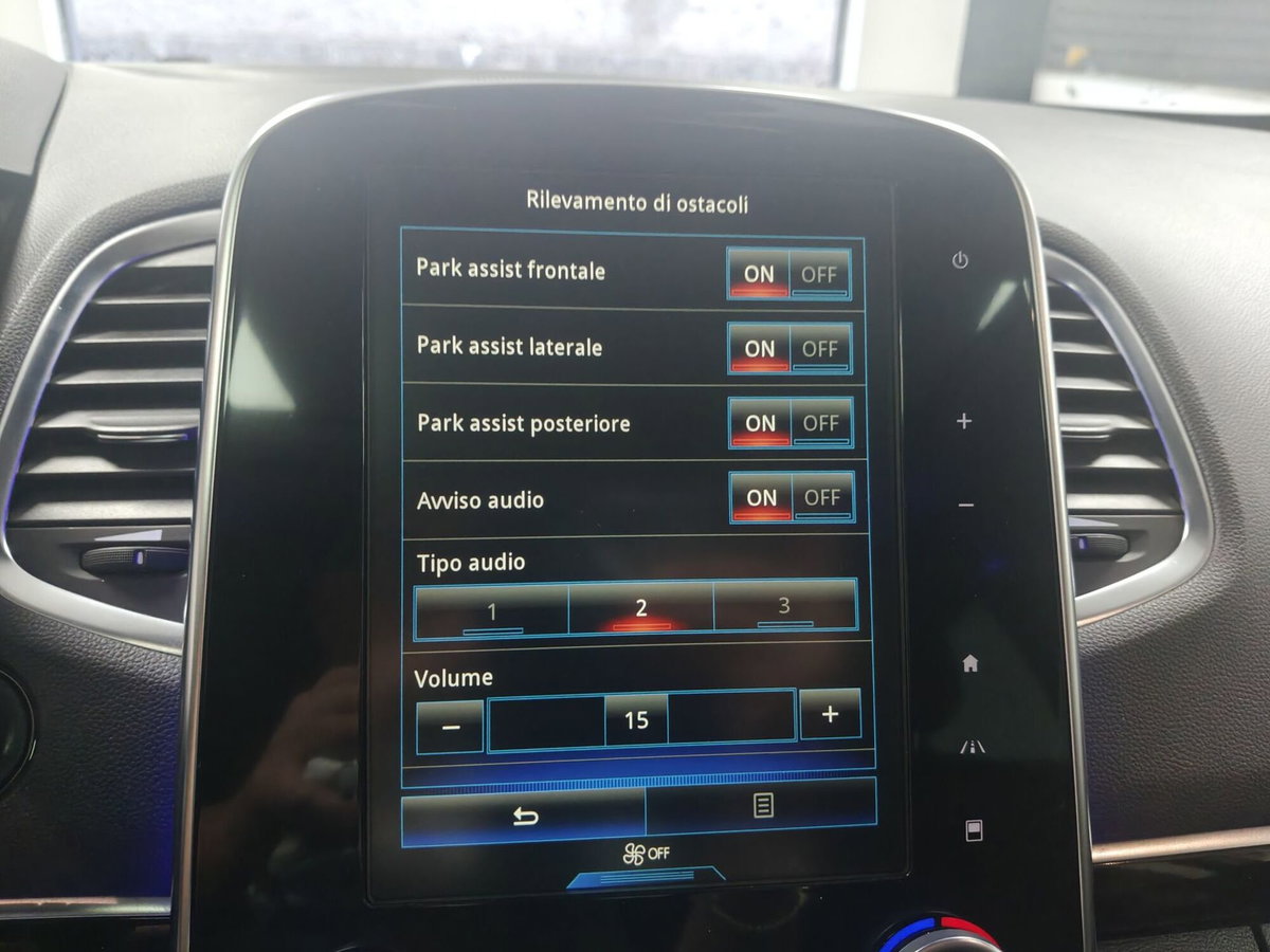 Renault Espace dCi 160CV EDC Energy Initiale Paris 4Control (17)