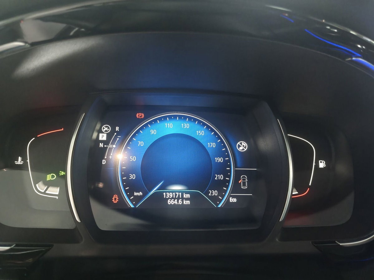 Renault Espace dCi 160CV EDC Energy Initiale Paris 4Control (7)