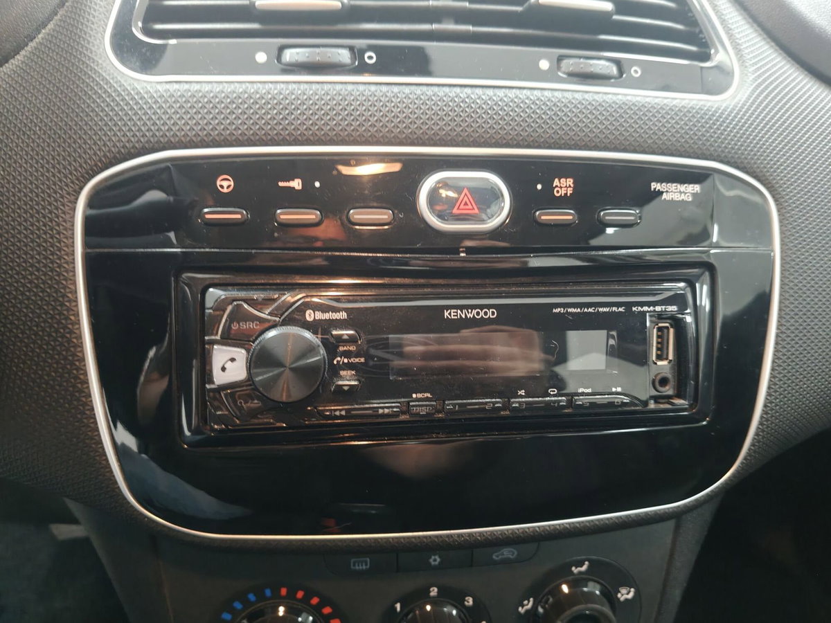 Fiat Punto 1.2 8V 3 porte Street (11)