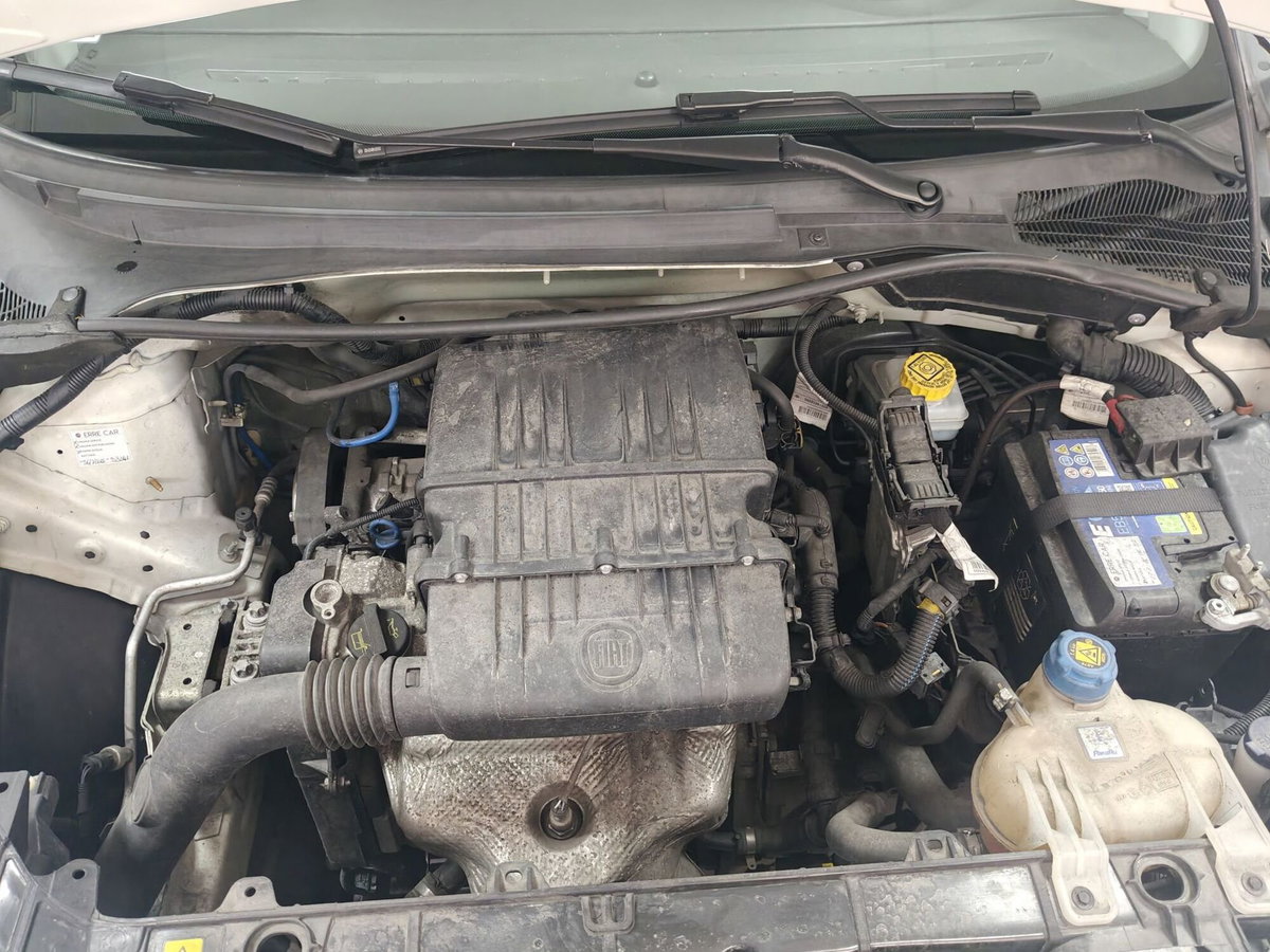Fiat Punto 1.2 8V 3 porte Street (17)