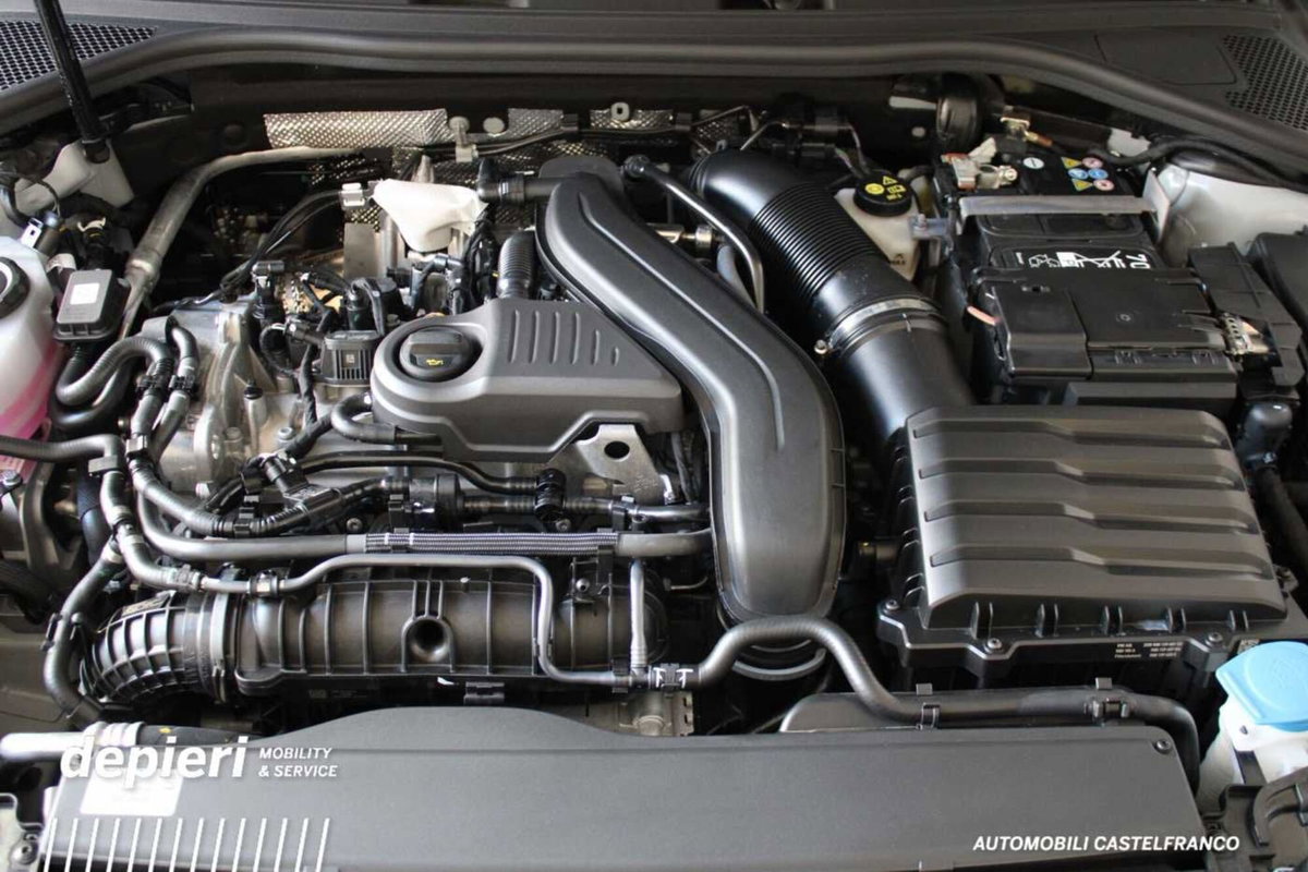 Audi A3 Sedan 35 TFSI S tronic Business (14)