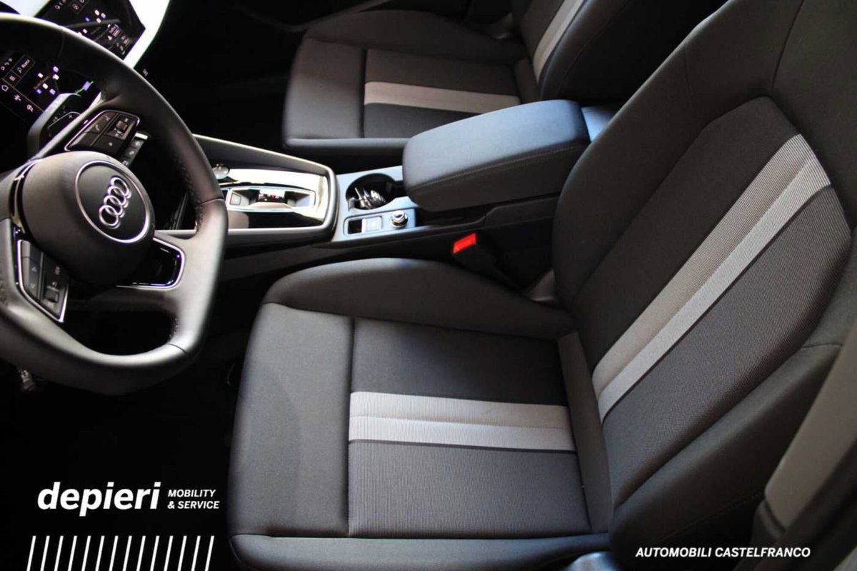 Audi A3 Sedan 35 TFSI S tronic Business (2)