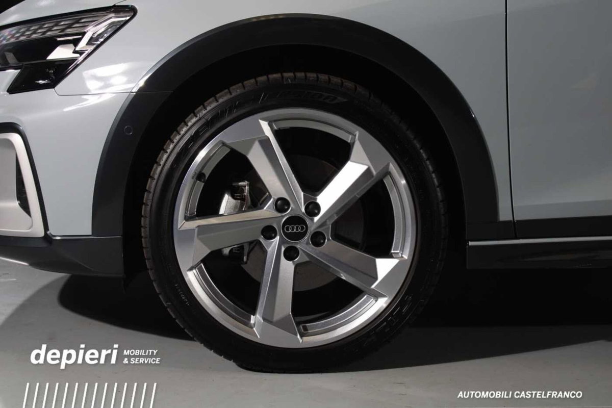 Audi A3 Sedan 35 TFSI S tronic Business (5)