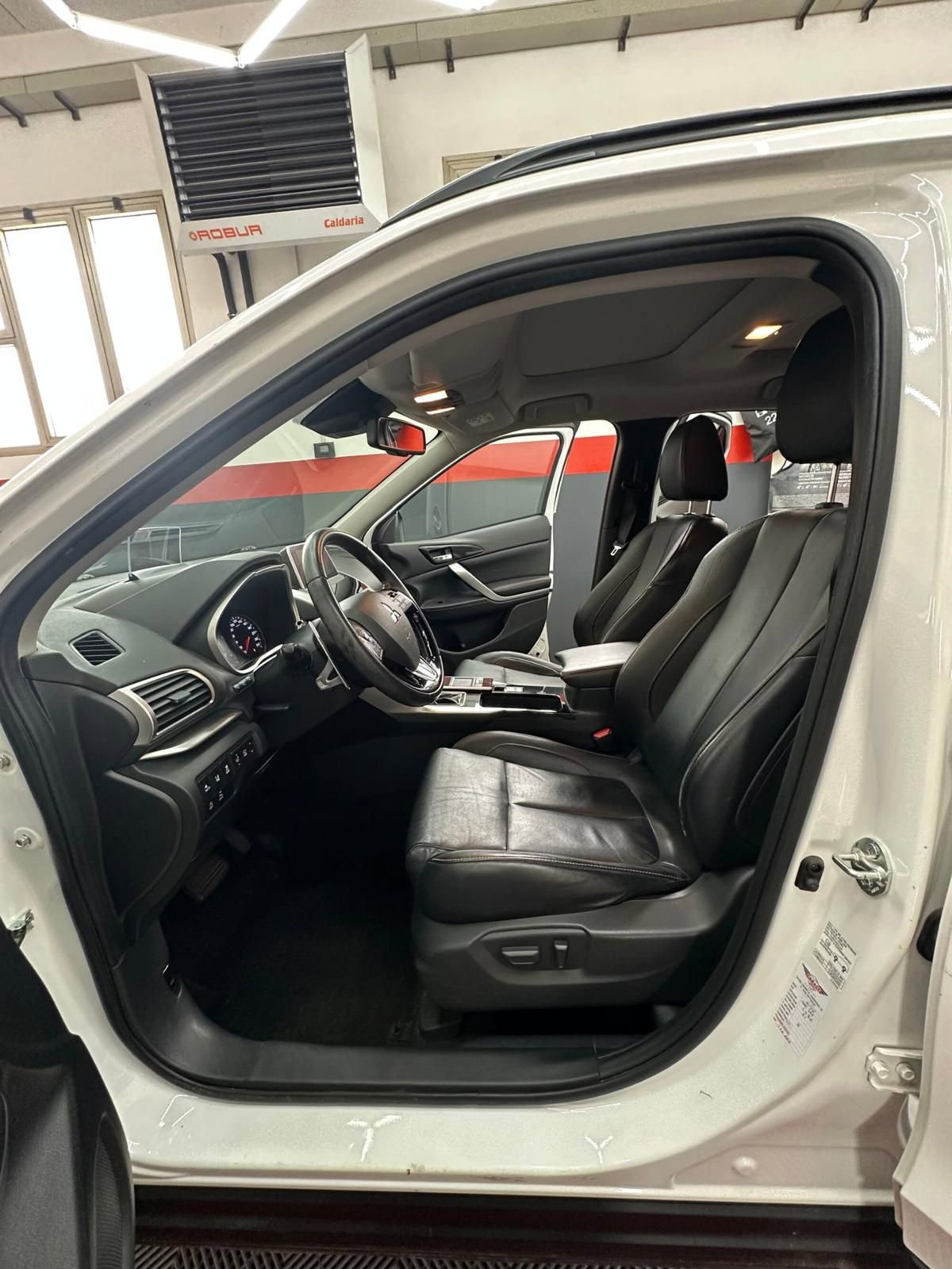 Mitsubishi Eclipse Cross 2.2 diesel 4WD aut. Diamond SDA (11)