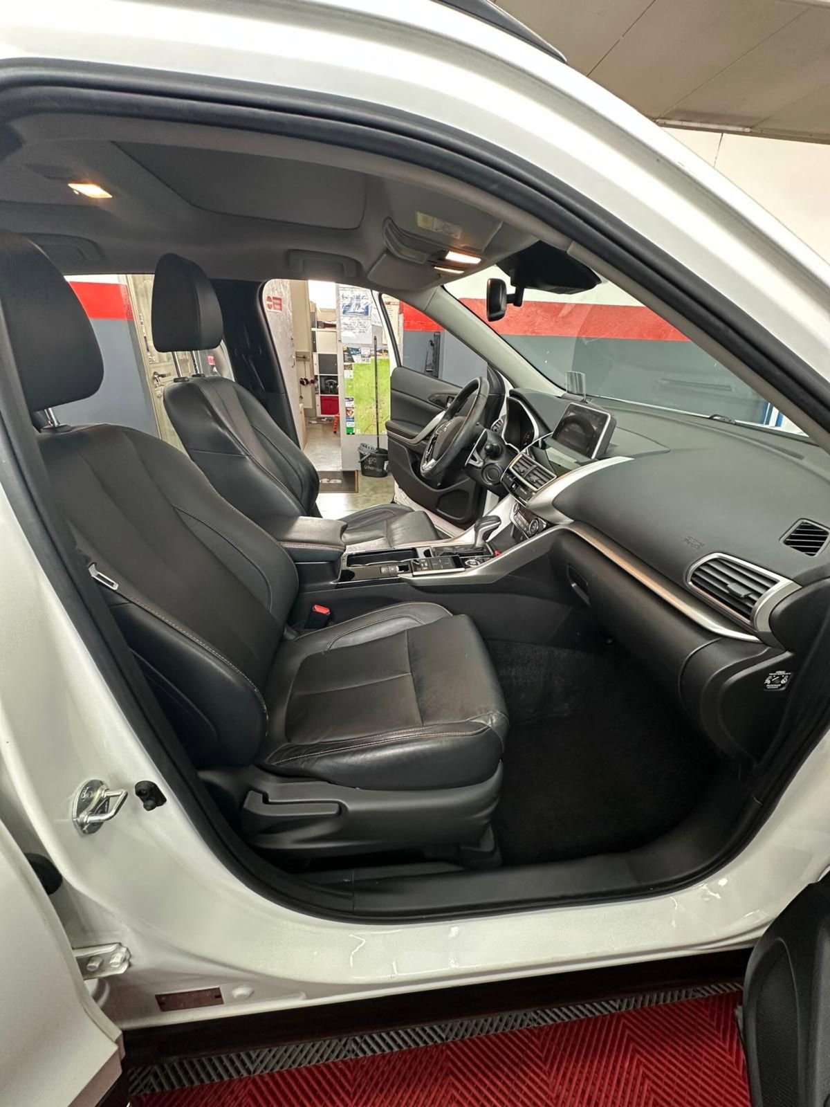 Mitsubishi Eclipse Cross 2.2 diesel 4WD aut. Diamond SDA (14)