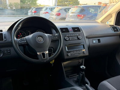 Volkswagen Touran 1.6 TDI Comfortline (10)