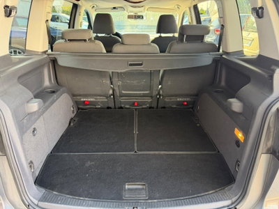 Volkswagen Touran 1.6 TDI Comfortline (7)