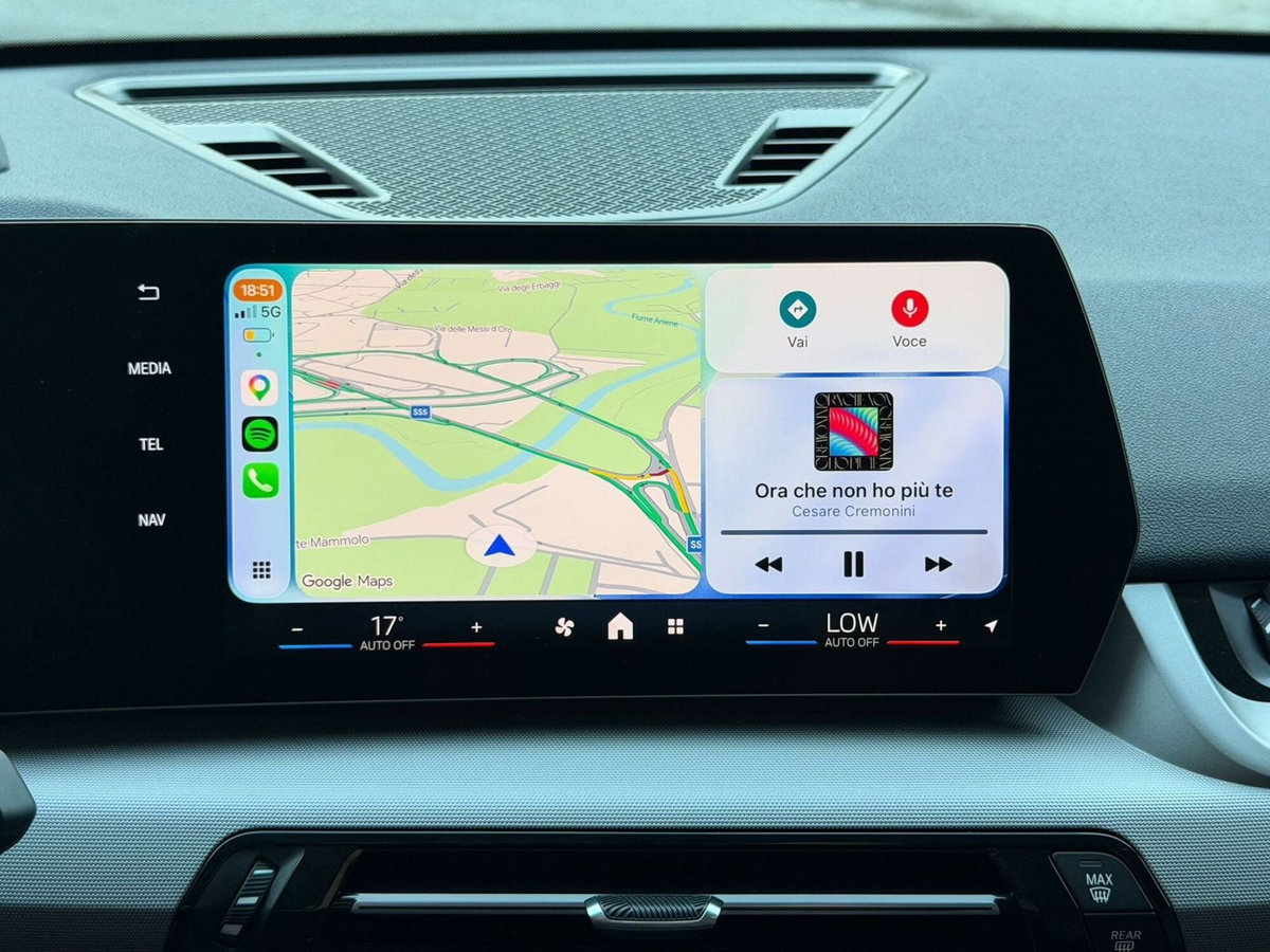 BMW X1 sdrive20i mhev 48V auto (12)