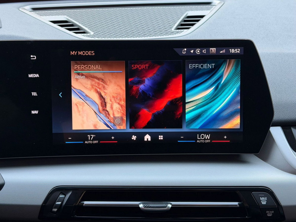 BMW X1 sdrive20i mhev 48V auto (14)