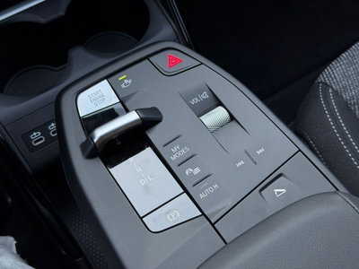BMW X1 sdrive20i mhev 48V auto (16)