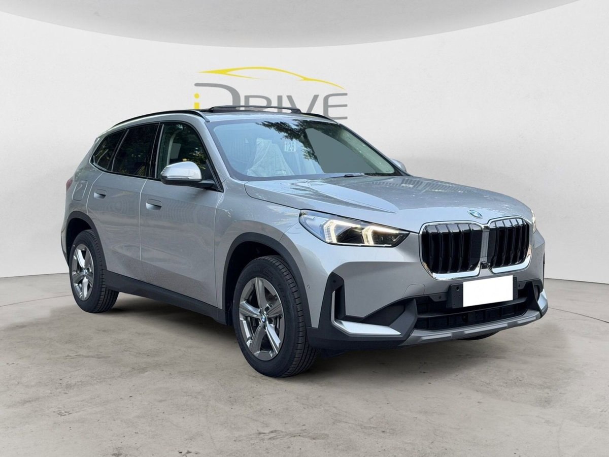 BMW X1 sdrive20i mhev 48V auto (3)