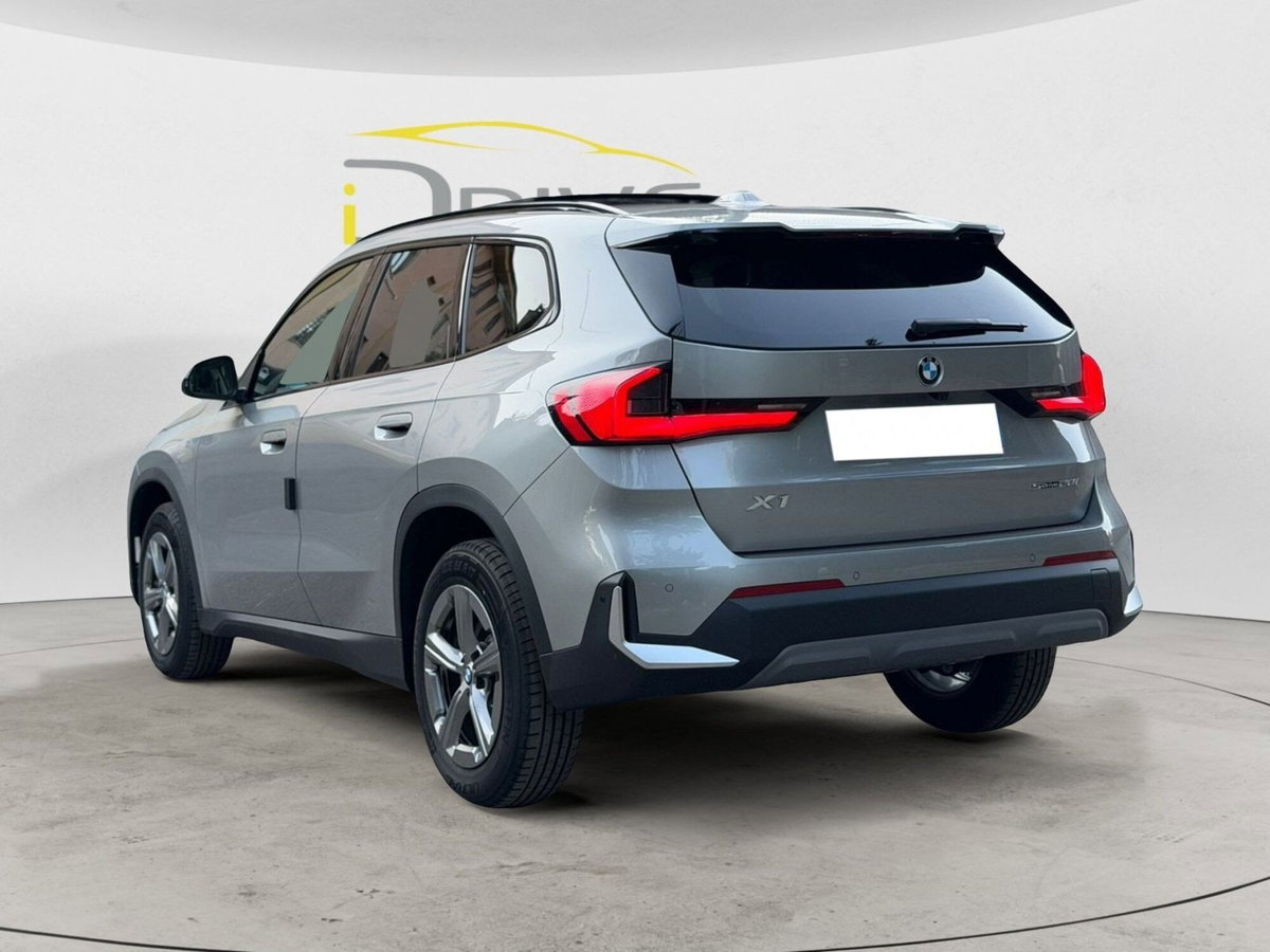 BMW X1 sdrive20i mhev 48V auto (4)