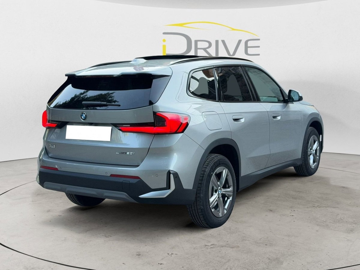 BMW X1 sdrive20i mhev 48V auto (5)