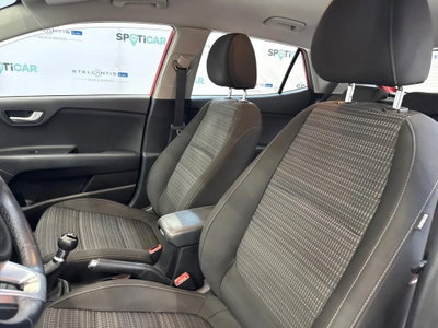 Kia Stonic 1.2 mpi Style gpl 82cv (12)