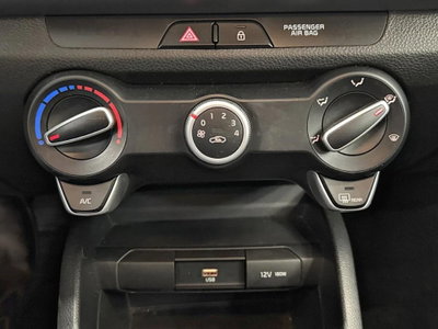 Kia Stonic 1.2 mpi Style gpl 82cv (17)