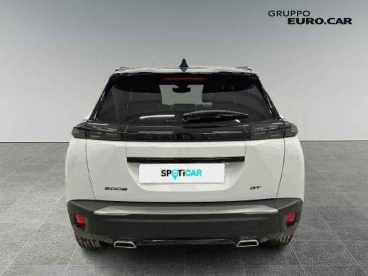 Peugeot 2008 PureTech 130 S&S EAT8 GT Pack (6)