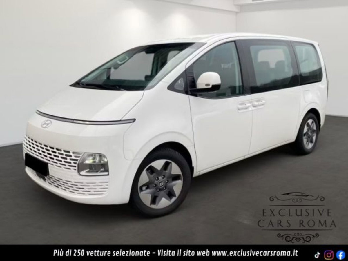 Hyundai Staria 1.6 hev 2wd auto