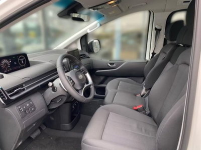 Hyundai Staria 1.6 hev 2wd auto (7)