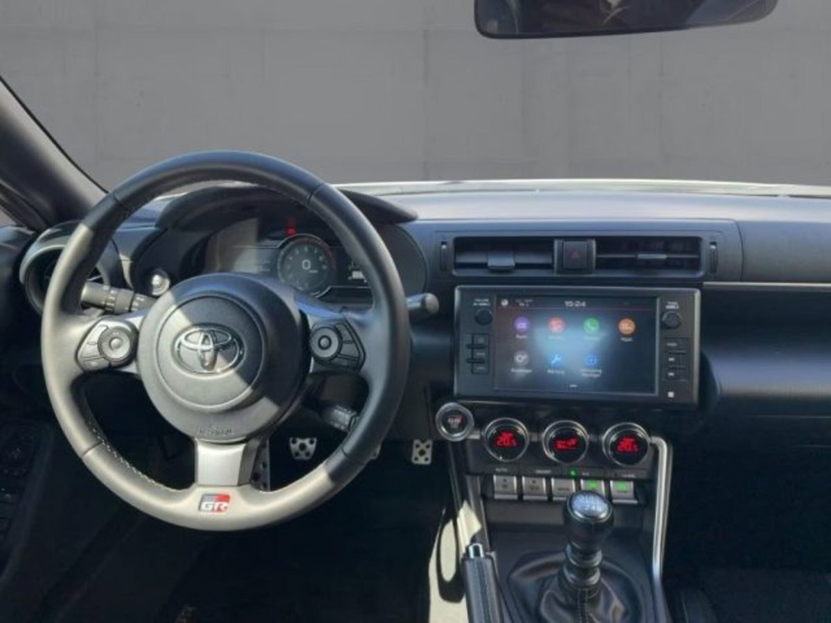 Toyota GR86 2.Premium Sport A/T (8)