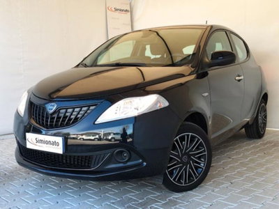 Lancia Ypsilon 1.0 FireFly 5 porte S&S Hybrid Gold Plus usata