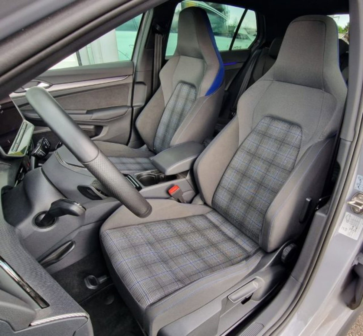 Volkswagen Golf 1.5 tsi ehybrid GTE 272cv dsg (12)