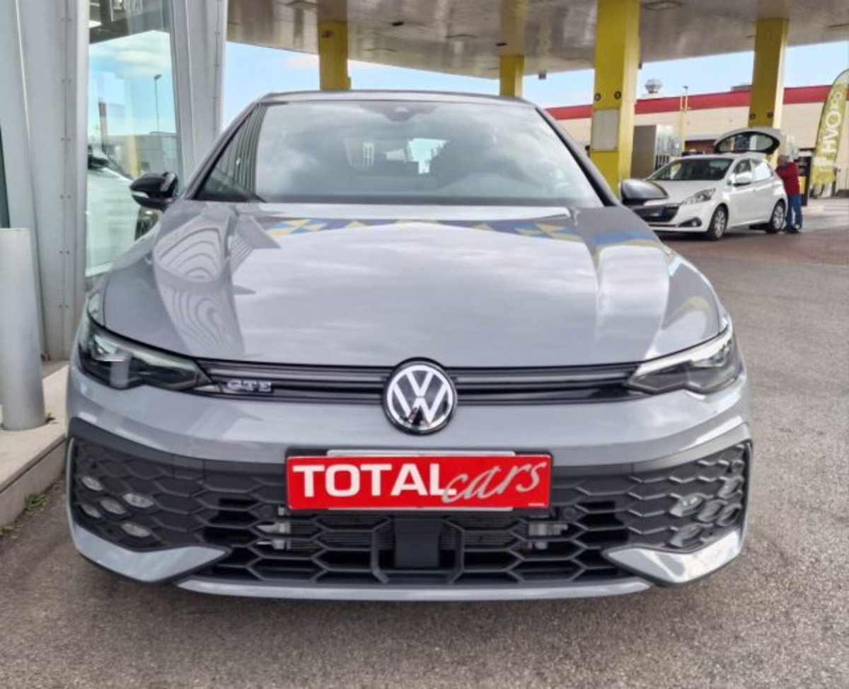 Volkswagen Golf 1.5 tsi ehybrid GTE 272cv dsg (2)